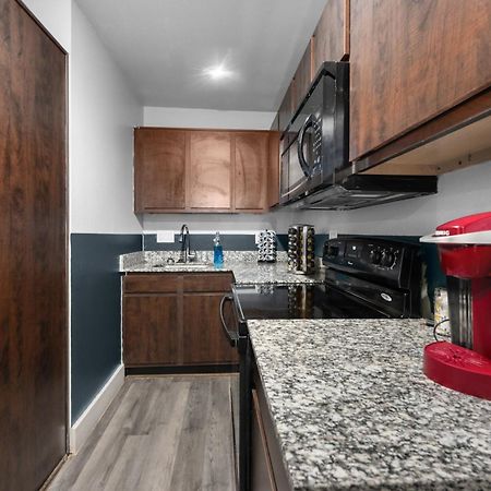 Апартаменти Modern Quirky Apt Near Nrg Stadium & Medical Center Х'юстон Екстер'єр фото