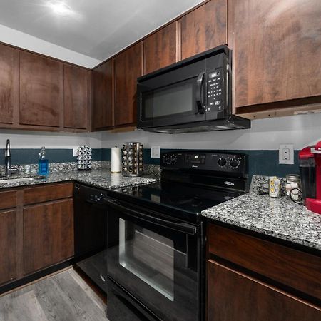 Апартаменти Modern Quirky Apt Near Nrg Stadium & Medical Center Х'юстон Екстер'єр фото